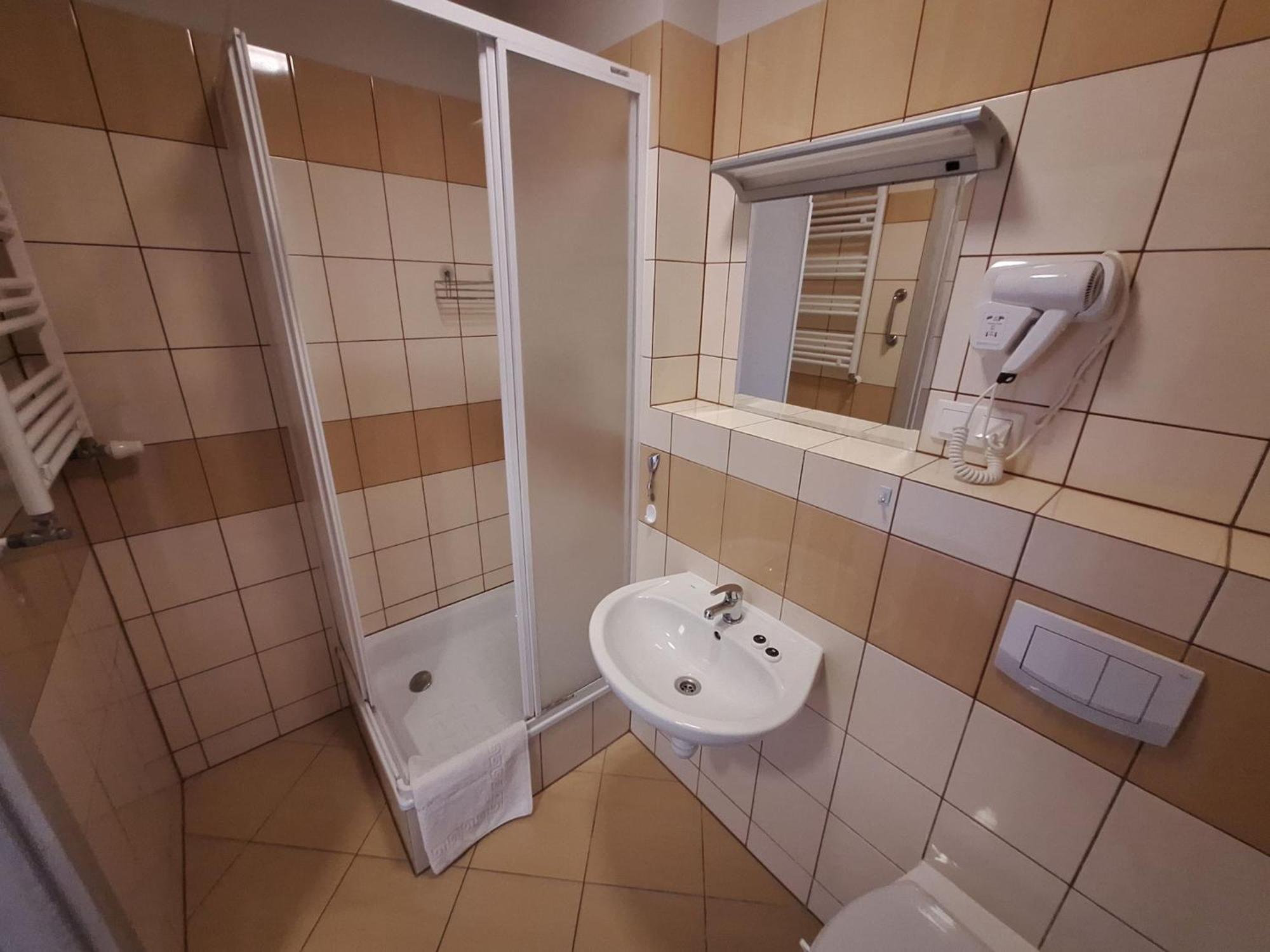 Hotel Politechnika Warszawska Osrodek Wypoczynkowy Sarbinowo Esterno foto